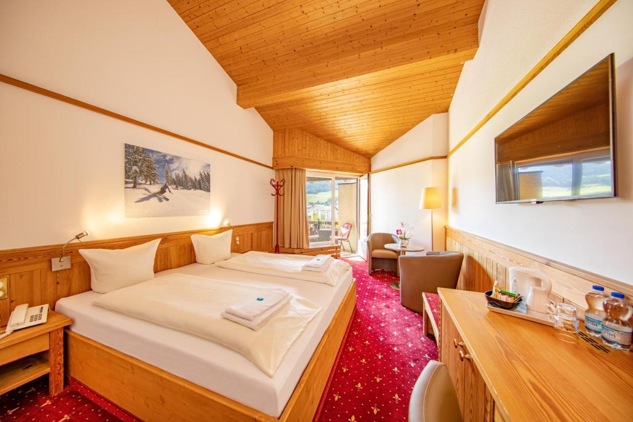 T3 Alpenhotel होटल Flims