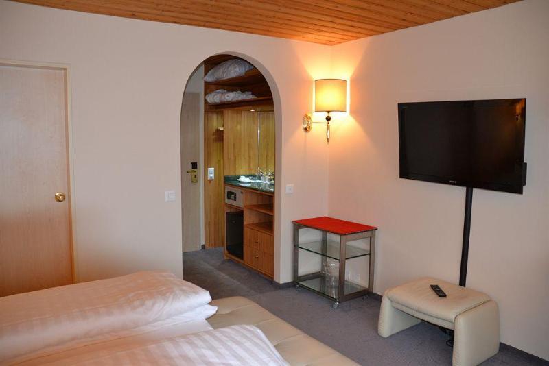 होटल T3 Alpenhotel 3*