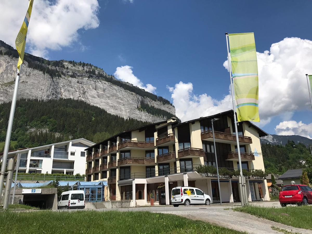 T3 Alpenhotel होटल Flims